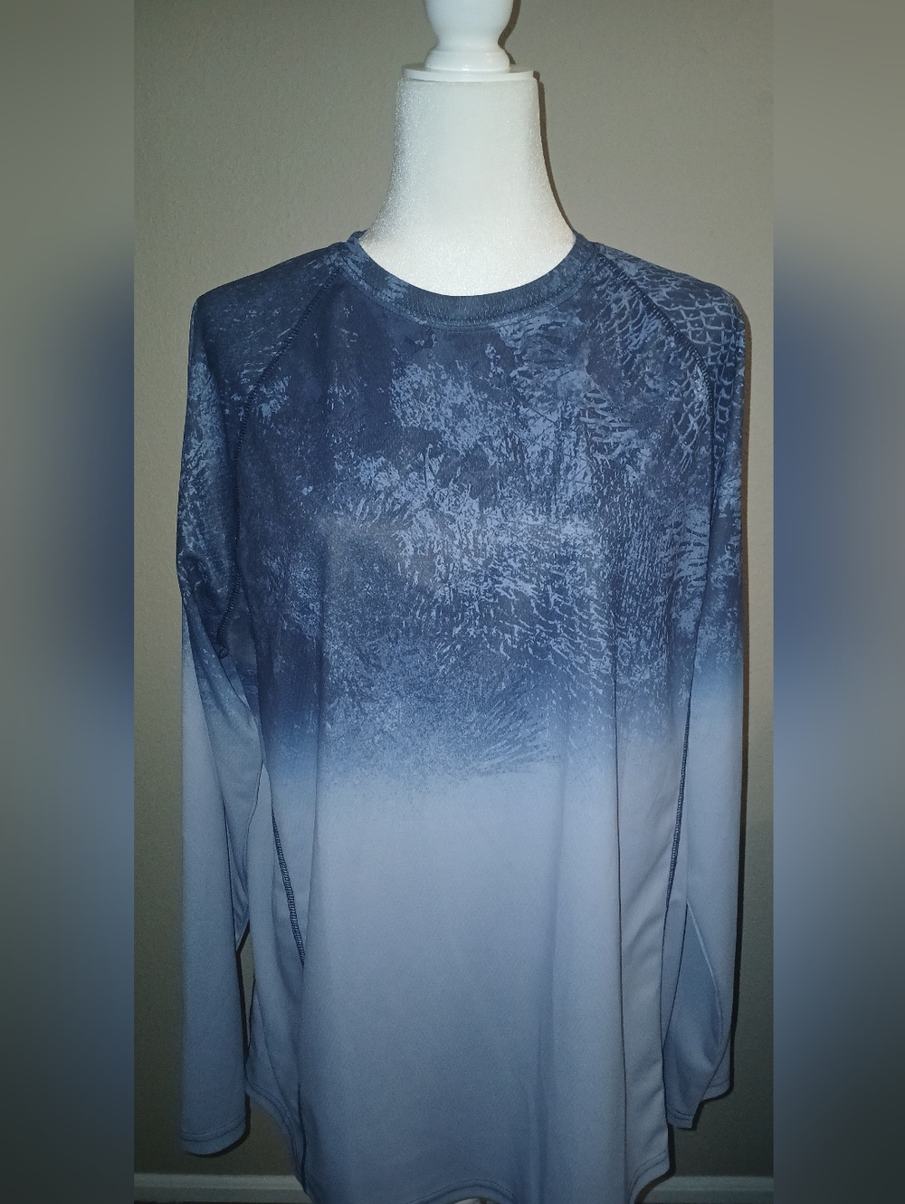 Bass Pro Shop UPF 50+ Long Sleeve  Worldwide Sportsman Performance Top